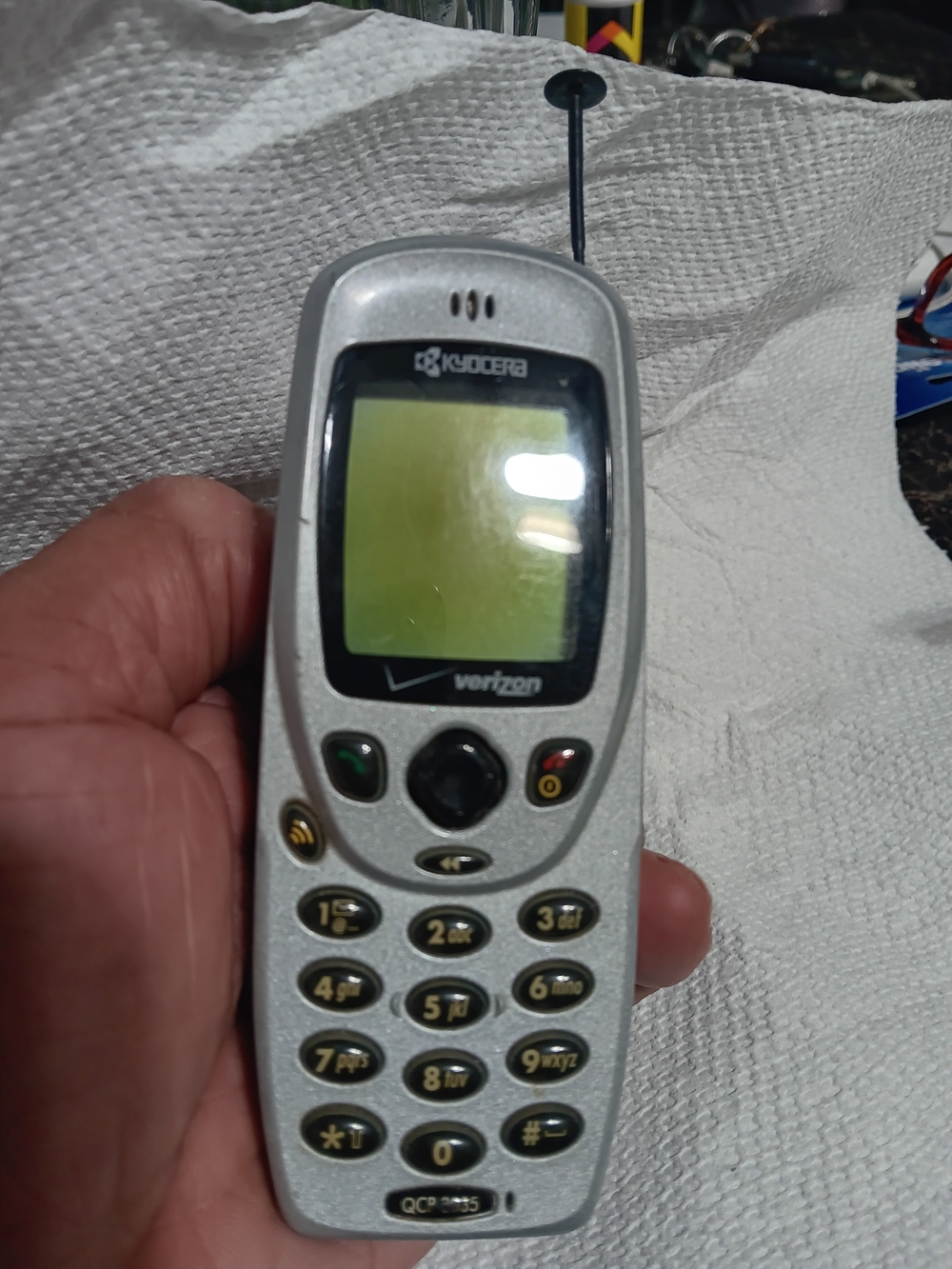 Silver Verizon Kyocera  Old School Classic Cell Phone - Silver